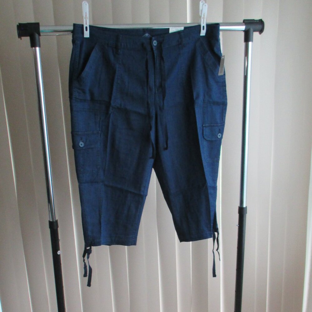 NEW St Johns Bay Cargo Capri Pants 20W Plus - dark rinse chambray